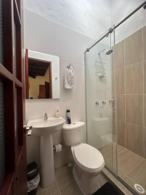 Casa Victoria - Three-Bedroom House - 22