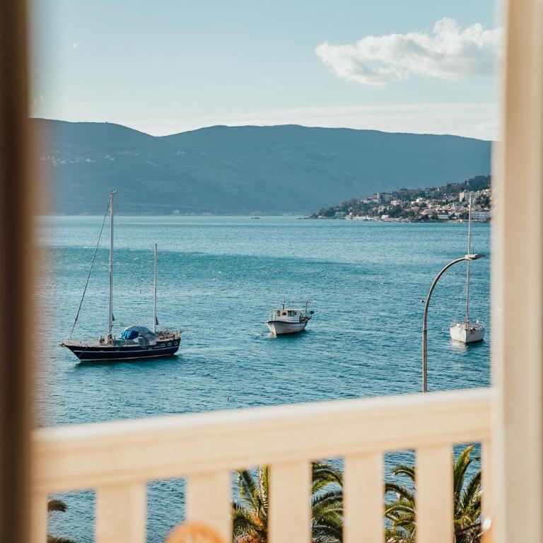 SunnyCoastVilla - Villa with Private Pool - 4