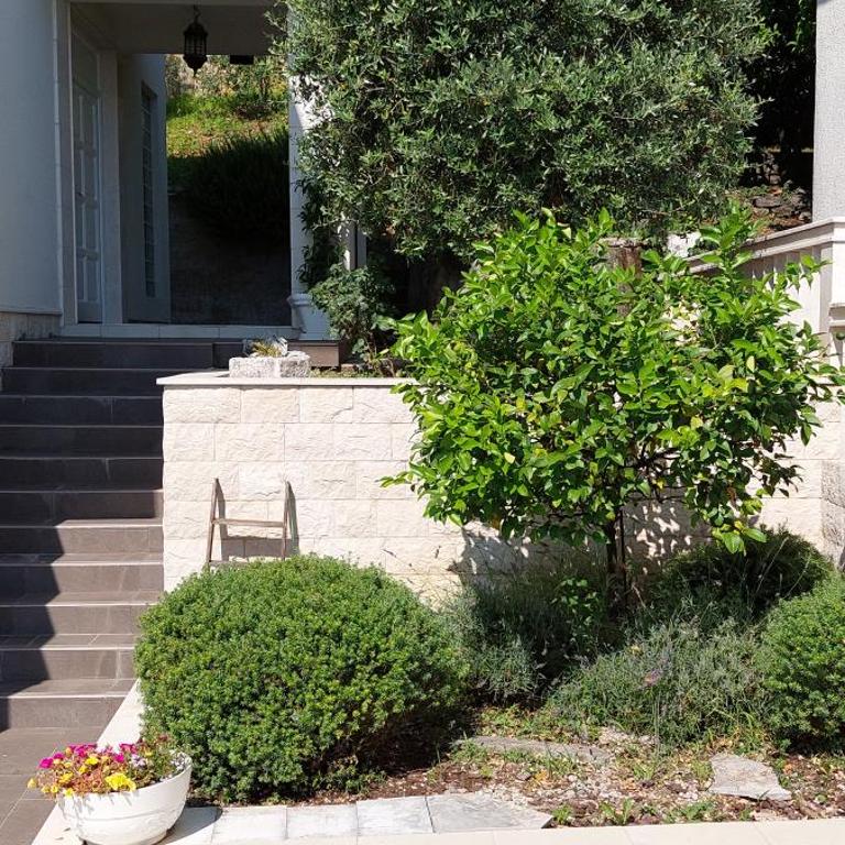 SunnyCoastVilla - Villa with Private Pool - 8