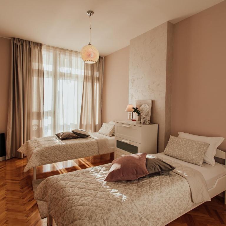 SunnyCoastVilla - Villa with Private Pool - 10