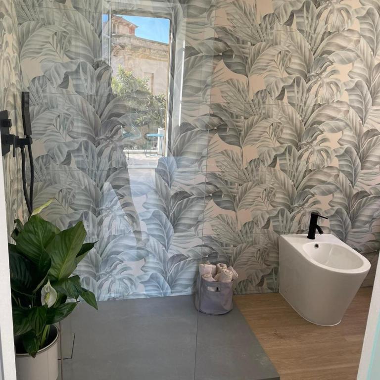 Sunset 221 Cagliari - Double Room with Private Bathroom - 4