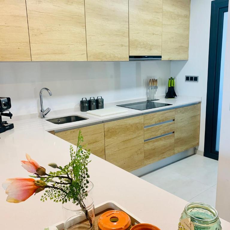 Sunset Waves Holidays - Two-Bedroom Apartment - 14