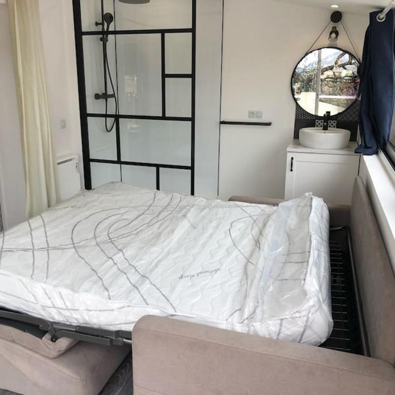 Terrasse au calme, 2 chambres, Parking, clim, Plages-port à 5 min - Appartement 2 Chambres - 13