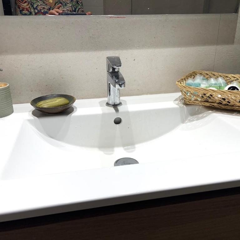 Precioso apartamento con patio - Two-Bedroom Apartment - 60