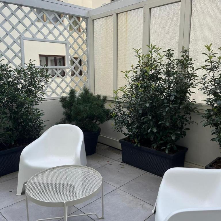 Domus Cervantes Apartment - Camera Familiare - 13