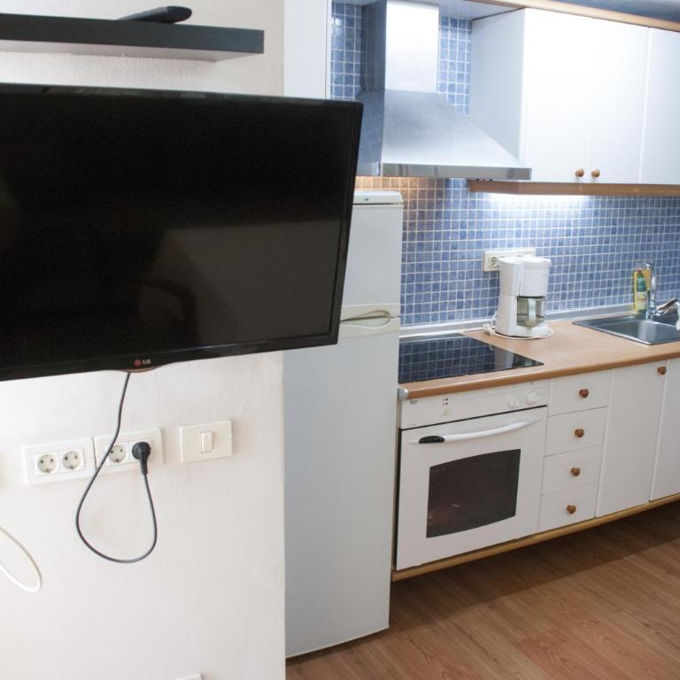 Apartamentos El Paseo - Apartamento de 1 dormitorio con vistas a la piscina - 17