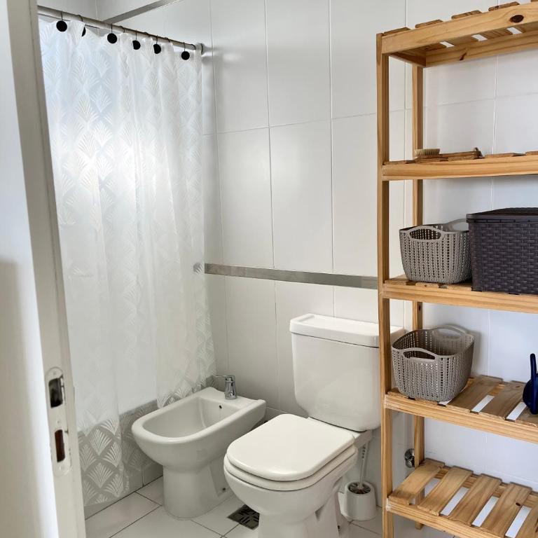 Moderno Monoambiente Luminoso con balcón - Apartamento de 1 dormitorio - 8