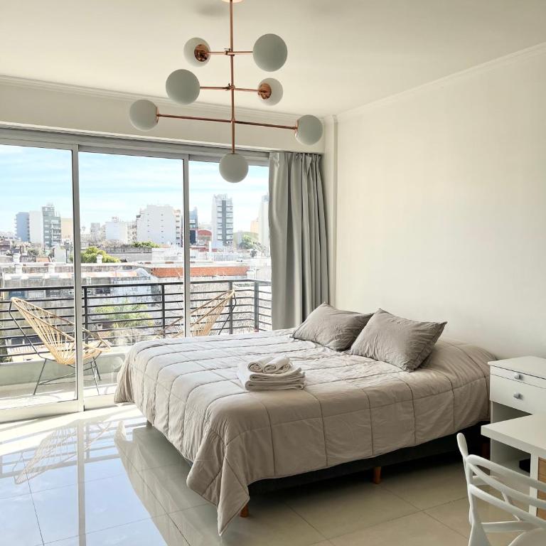 Moderno Monoambiente Luminoso con balcón - Apartamento de 1 dormitorio - 2