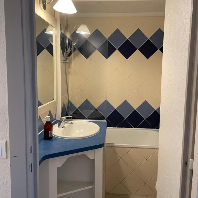 magnifique studio 4 personne à deux pas de la plage - Two-Bedroom Apartment - 8
