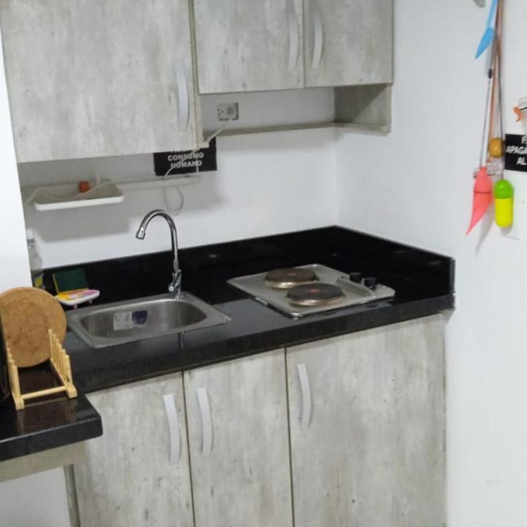 Apartaestudio Edif Bahía Fragata - Apartamento de 1 dormitorio - 4