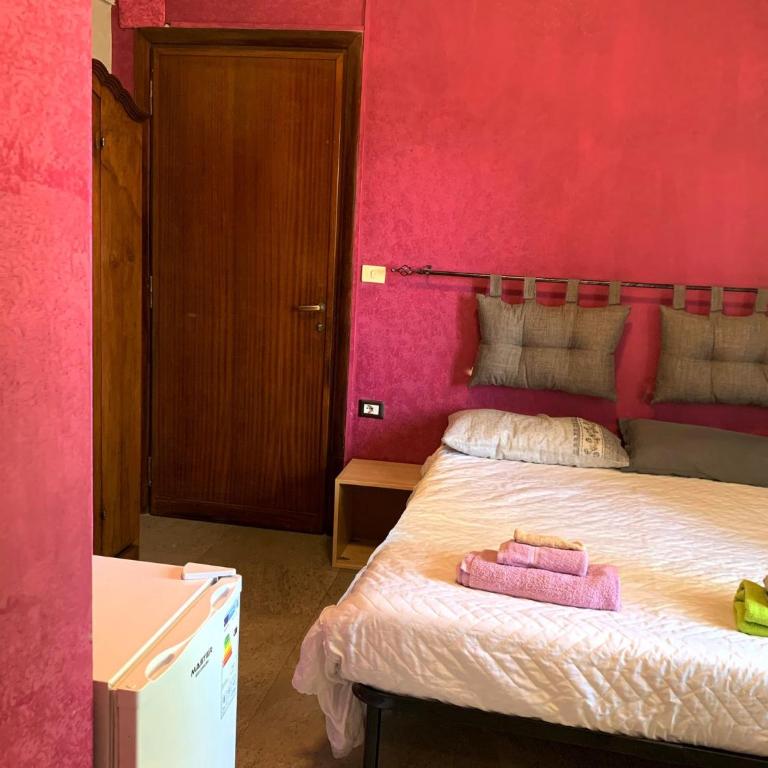 Villa Elena - Chambre Double avec Salle de Bains Privative - 5