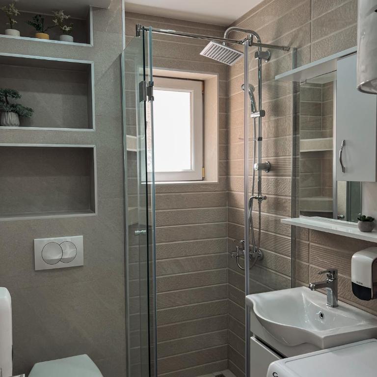 Mavalux apartments - One-Bedroom Apartment - 4