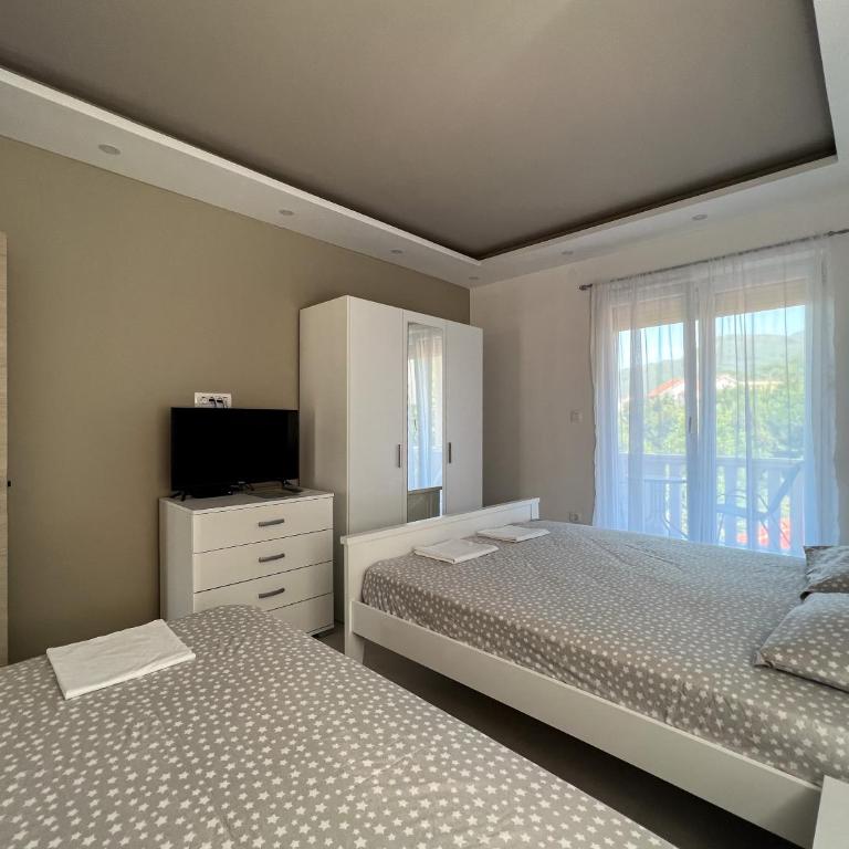 Mavalux apartments - One-Bedroom Apartment - 10