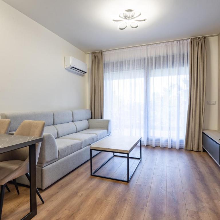 Dulamerovic Hotel - Apartman sa Balkonom - 10