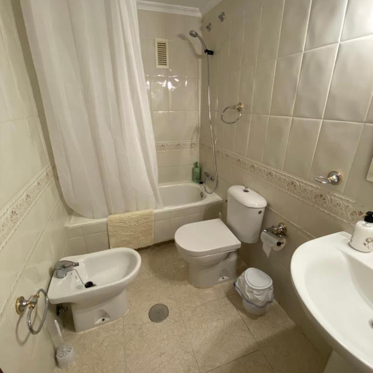 Apartamento Familiar En Barrio Reina Victoria - Apartamento de 2 dormitorios - 11