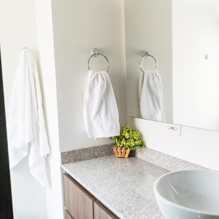 Super Apartment El Poblado Tesoro 2 rooms, 3 baths - 6 guests - Two-Bedroom Apartment - 21