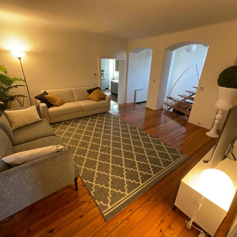 Terrazza Cavour - Appartamento con 2 Camere da Letto - 11