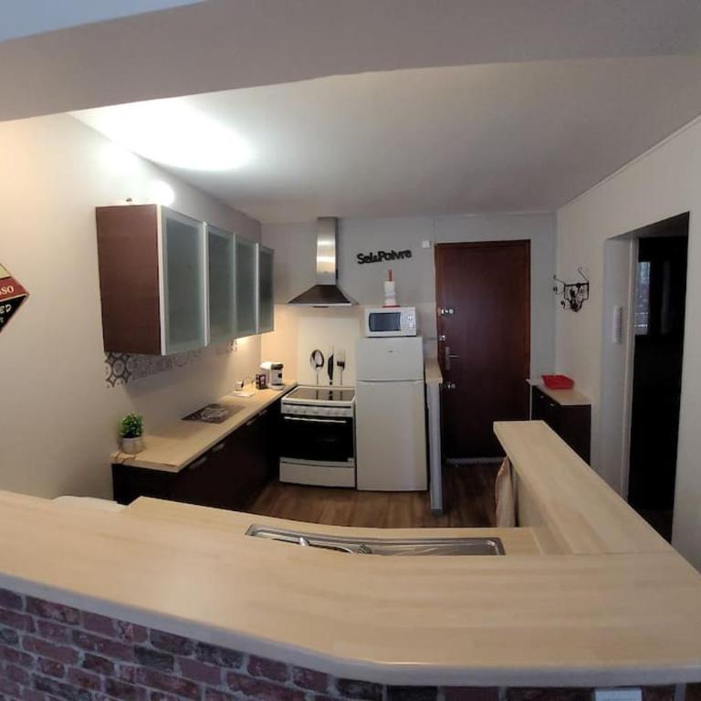 Au calme, 200m du centre T2 avec balcon et parking - Appartement 1 Chambre - 40