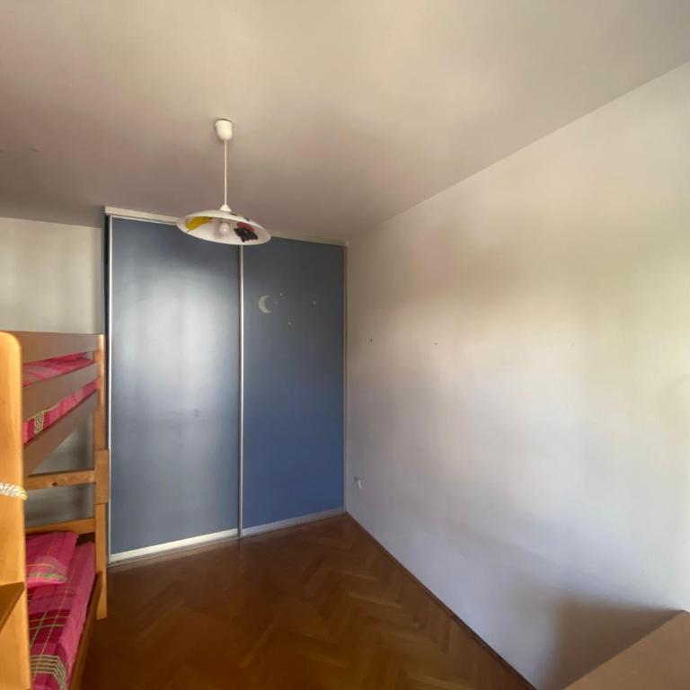 Veliki stan u centru grada - Apartment mit 3 Schlafzimmern - 13
