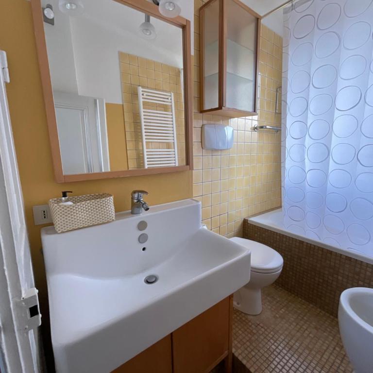 Terrazza Cavour - Appartamento con 2 Camere da Letto - 28