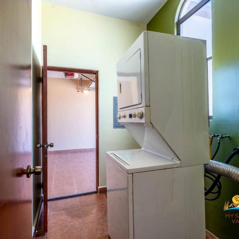 Family resort home, pools, tennis, clean shady beach and family golfing - Casa - 19