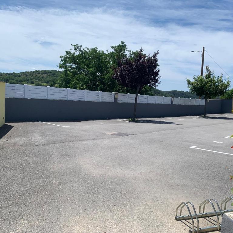 Aux couleurs d’Ardèche - Maison 2 Chambres - 33