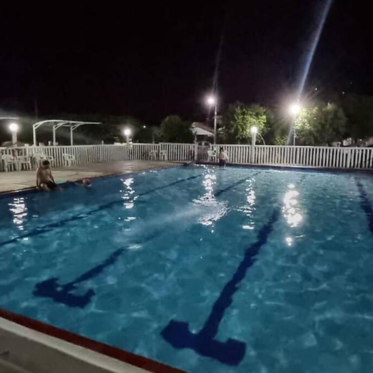 Hermosa y cómoda casa en conjunto con piscina en Girardot - Casa de 2 dormitorios - 17