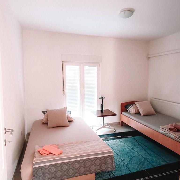 Poseidon House - Two-Bedroom Apartment - 26