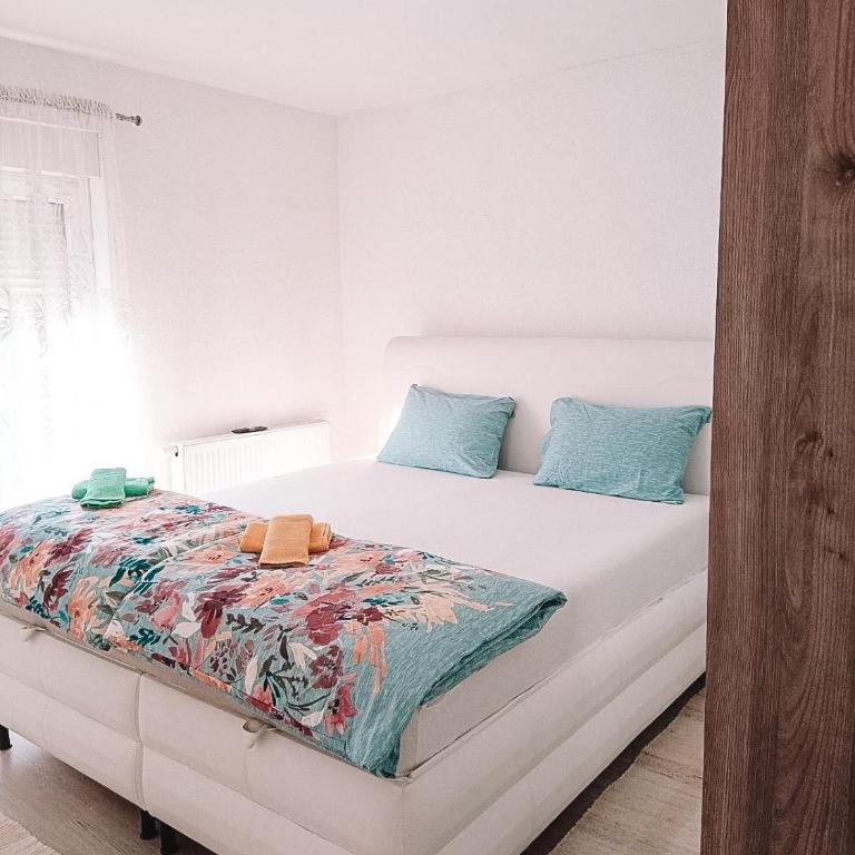 Poseidon House - Two-Bedroom Apartment - 16