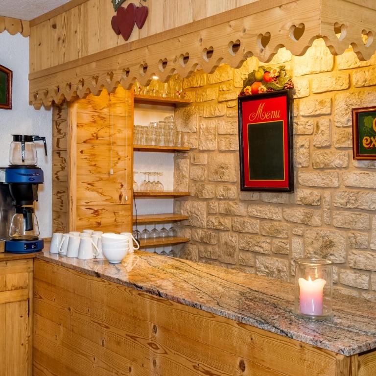 Chalet Hotel Alpaka - Chambre Économique Quadruple - Vue sur Montagne - 8