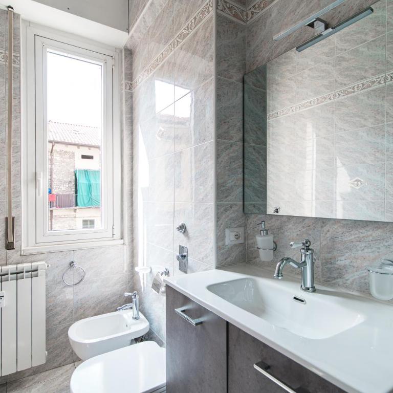 Lovely suite with private parking in Como - Appartamento con 1 Camera da Letto - 12