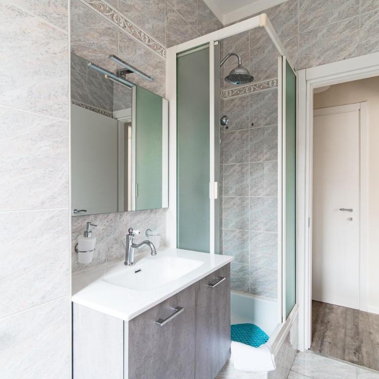 Lovely suite with private parking in Como - Appartamento con 1 Camera da Letto - 16
