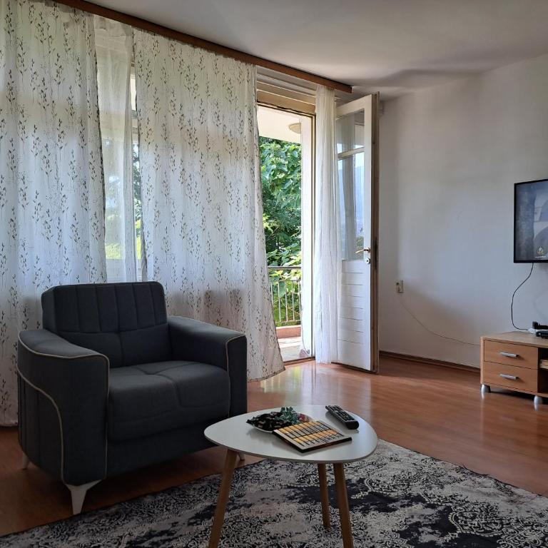 Apartman Aya Rejana - Three-Bedroom Apartment - 27
