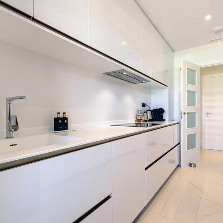 Brand New Gorgeous 2 Bed Apartment at Estepona Hills! - Apartamento de 2 dormitorios - 37
