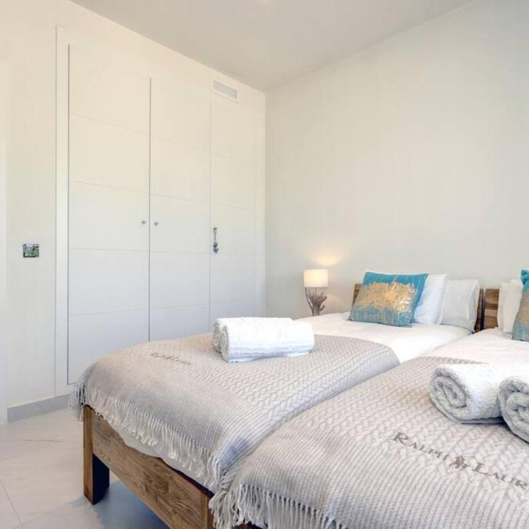 Brand New Gorgeous 2 Bed Apartment at Estepona Hills! - Apartamento de 2 dormitorios - 32