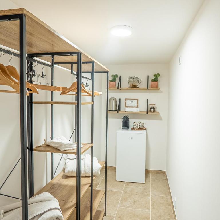 Location de chambre Villa les allamandas - Chambre Double avec Salle de Bains Privative - 38