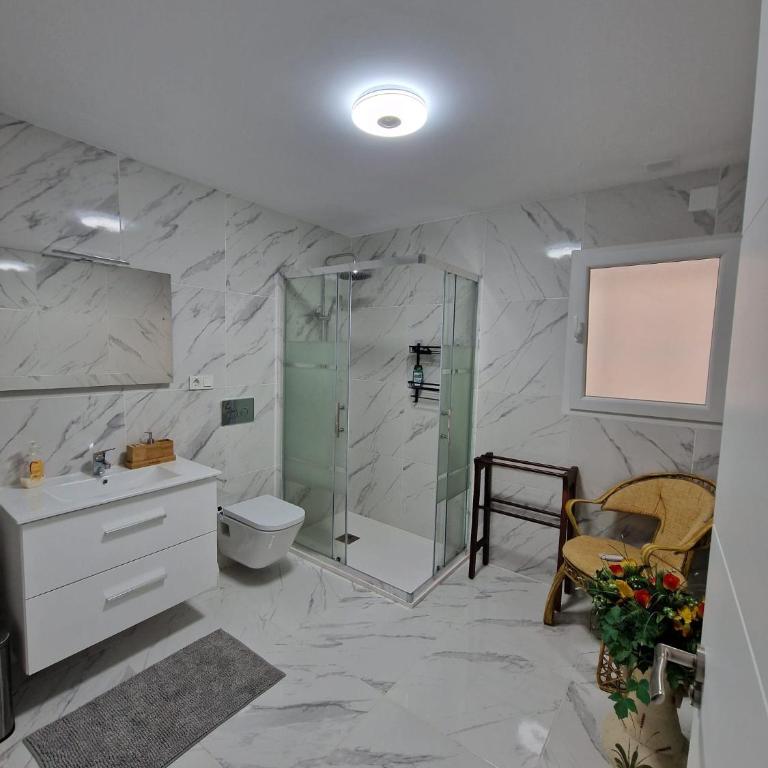 Luxury Oceanfront Amazing view Playa del Acequion - Apartamento de 3 dormitorios - 30