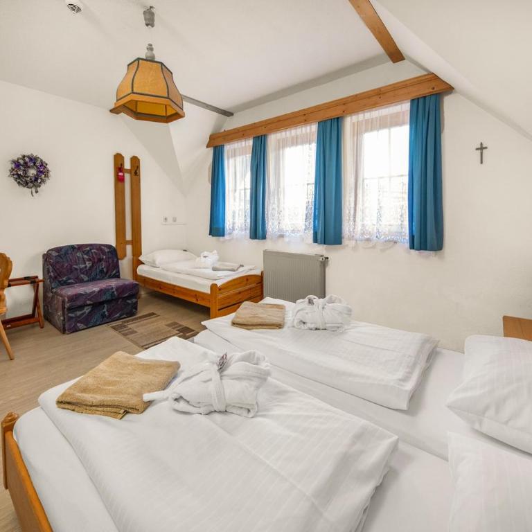 Waldschlössl Gasthof - Doppelzimmer mit Zustellbett - 3