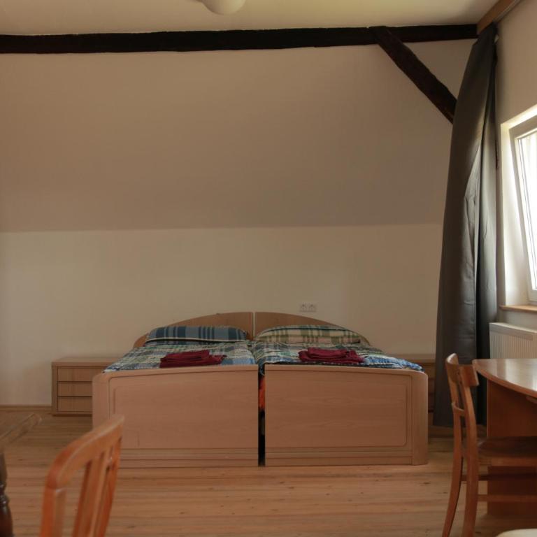 Ferienhaus Karl - Basic Dreibettzimmer - 4