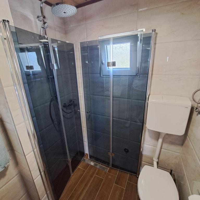 Vikendica Velanac - Kuća sa 2 Spavaće Sobe - 8