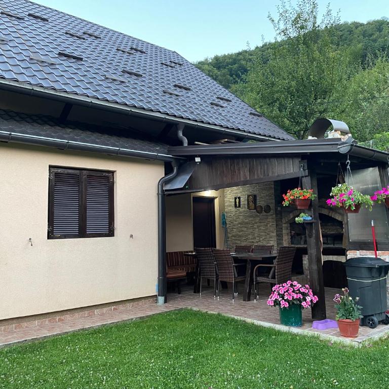 Holiday Home Ajaz Bihac - Four-Bedroom House - 26