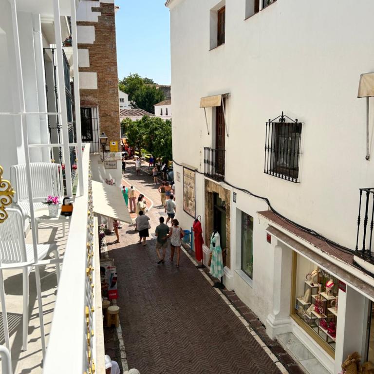 Mare Apartments Marbella - Studio with Balcony - 14