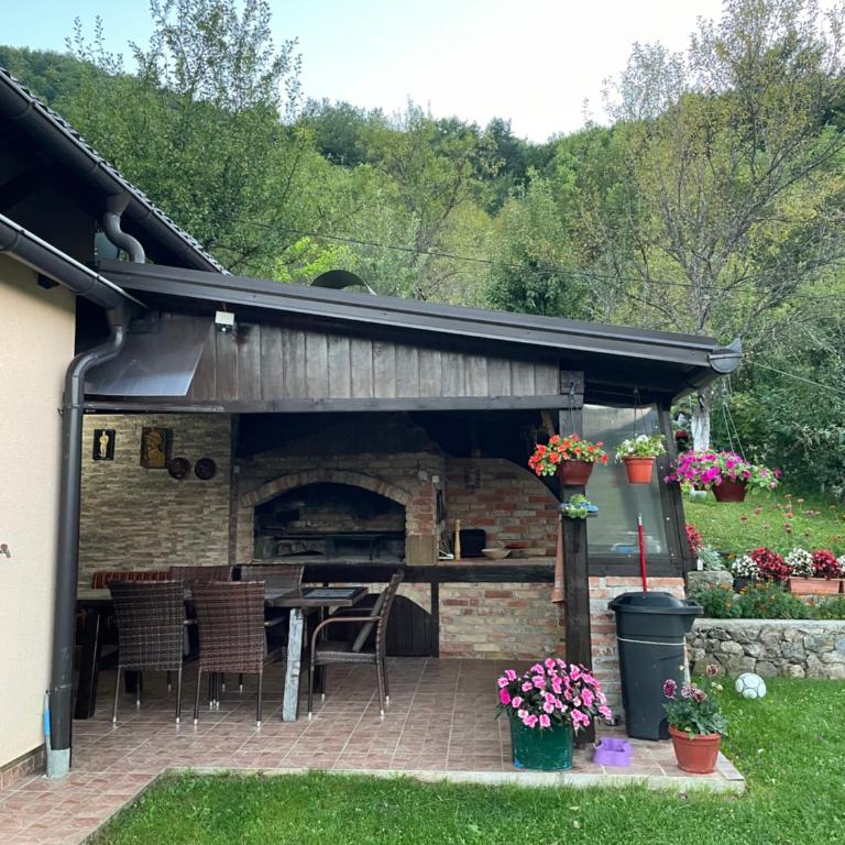 Holiday Home Ajaz Bihac - Four-Bedroom House - 27