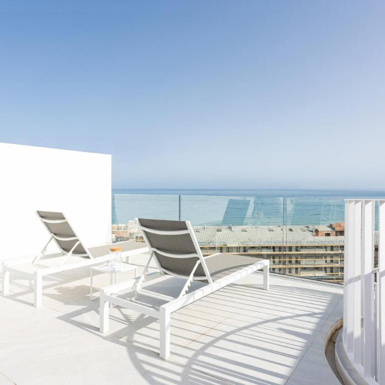 Higuerón Rental Med by the Sun - Apartamento - 4