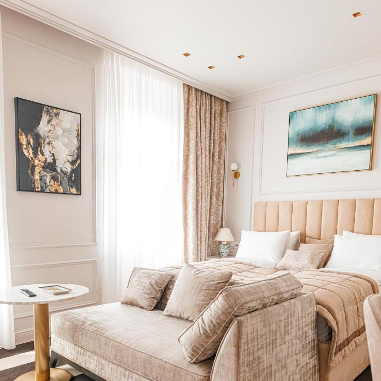 Hotel Balkan - Deluks Dvokrevetna Soba sa Bračnim Krevetom - 6