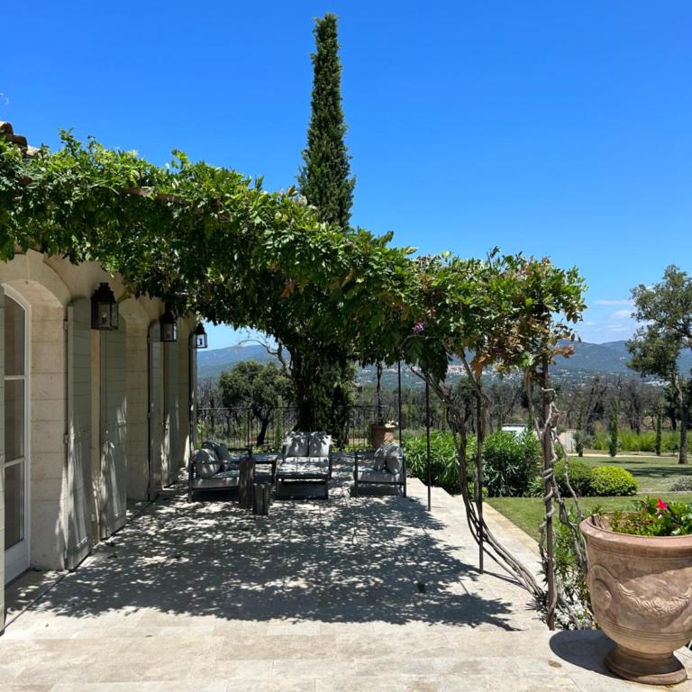 Beautiful Provençal Mas in the Golfe de Saint-Tropez - Deluxe Villa - 27
