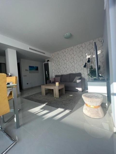 penthouse center Torrevieja, private terrace, near the beach - Three-Bedroom Apartment - 7