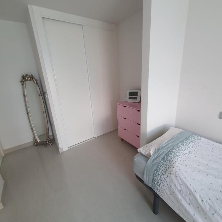 penthouse center Torrevieja, private terrace, near the beach - Three-Bedroom Apartment - 16