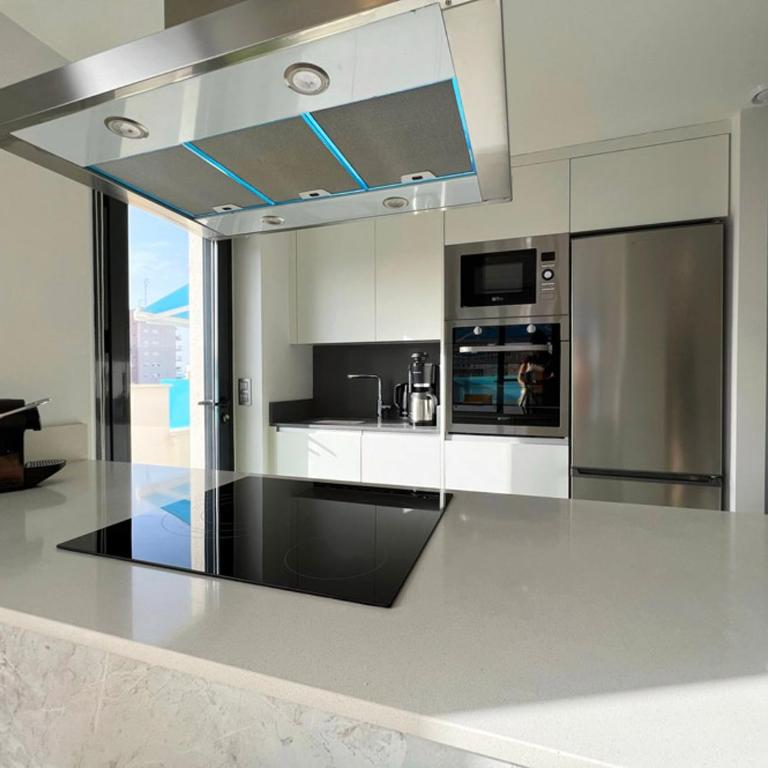 penthouse center Torrevieja, private terrace, near the beach - Three-Bedroom Apartment - 9