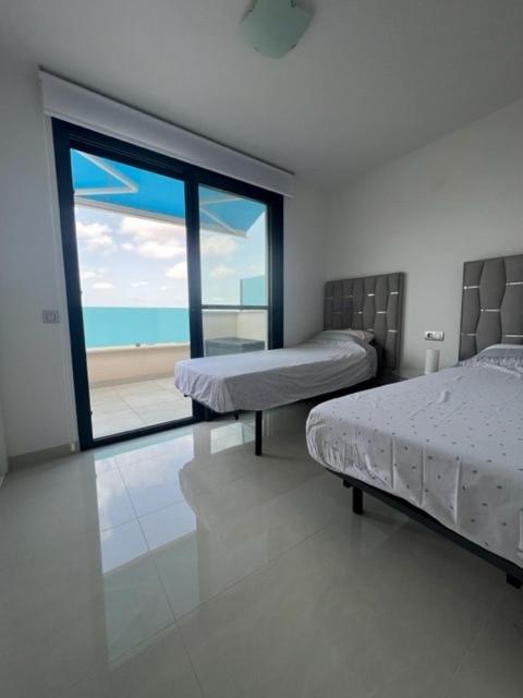 penthouse center Torrevieja, private terrace, near the beach - Three-Bedroom Apartment - 13